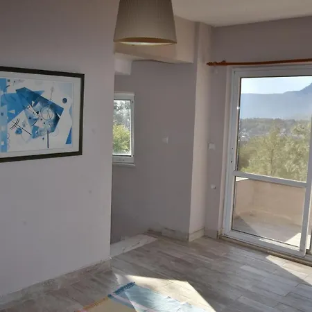 Vila In Goekova, Akyaka Ula