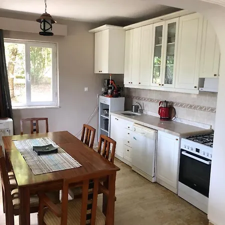 Vila In Goekova, Akyaka Ula